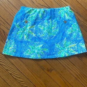 Lilly Pulitzer print skort with elasticized waist.